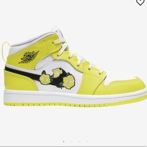 Jordan 1 mid new in box